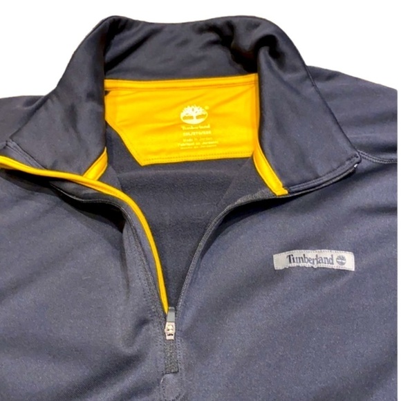 𝅺Timberland half zip thermal pull over size Shirt - Picture 3 of 9